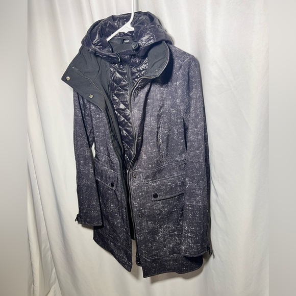 Guess Black & White Hooded Jacket | XS - Picture 8 of 11